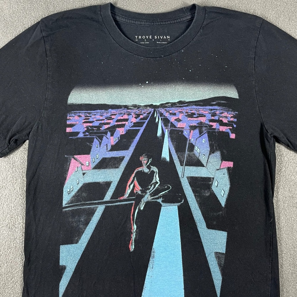 Troye Sivan Suburbia 2016 Tour Shirt Black Graphic Tee Size S Rare Concert Merch